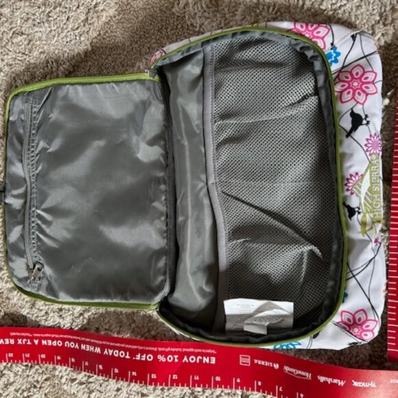 High Sierra 30" New Extra Large Pack-n-Go Duffel Pouch Travel Bag Floral Pattern - Picture 12 of 14